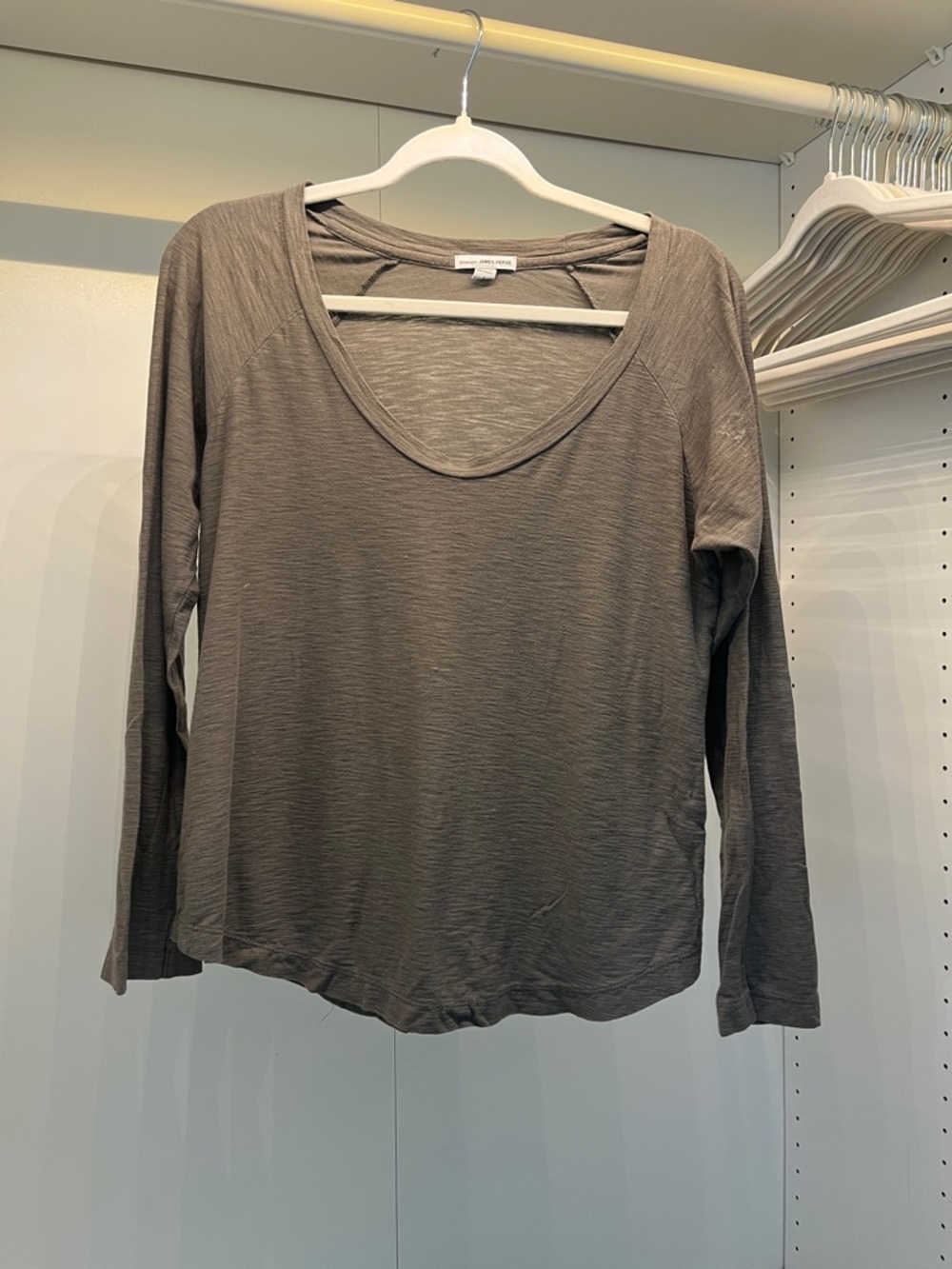 James Perse Scoop Neck Long-Sleeve Top - Taupe Gray